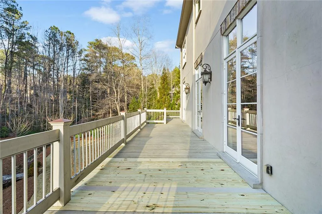 415 Cameron Valley Court, Sandy Springs, Georgia 30328, 5 Bedrooms Bedrooms, ,5 BathroomsBathrooms,Residential,Sold,415 Cameron Valley Court,7007681