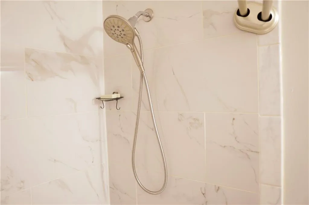 350 Winding River Drive Unit B, Sandy Springs, Georgia 30350, 3 Bedrooms Bedrooms, ,2 BathroomsBathrooms,Residential,Sold,350 Winding River Drive Unit B,7107153