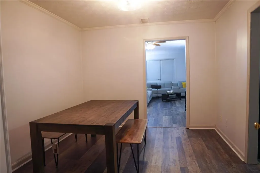 350 Winding River Drive Unit B, Sandy Springs, Georgia 30350, 3 Bedrooms Bedrooms, ,2 BathroomsBathrooms,Residential,Sold,350 Winding River Drive Unit B,7107153