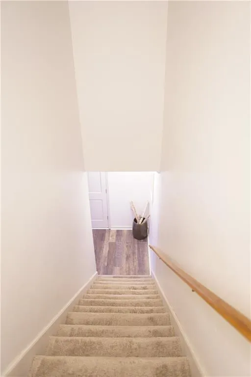 350 Winding River Drive Unit B, Sandy Springs, Georgia 30350, 3 Bedrooms Bedrooms, ,2 BathroomsBathrooms,Residential,Sold,350 Winding River Drive Unit B,7107153