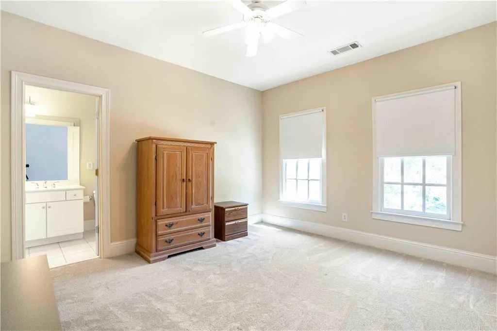 630 Regency Forest Court, Atlanta, Georgia 30342, 5 Bedrooms Bedrooms, ,4 BathroomsBathrooms,Residential,Sold,630 Regency Forest Court,6946600