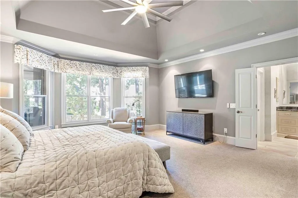 630 Regency Forest Court, Atlanta, Georgia 30342, 5 Bedrooms Bedrooms, ,4 BathroomsBathrooms,Residential,Sold,630 Regency Forest Court,6946600