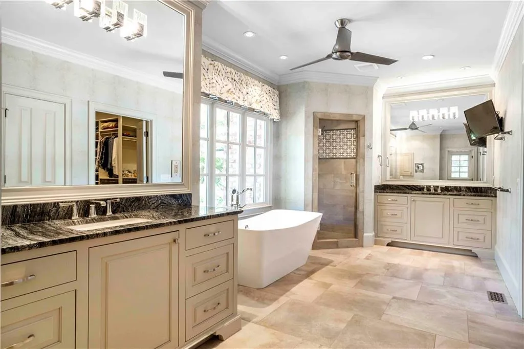 630 Regency Forest Court, Atlanta, Georgia 30342, 5 Bedrooms Bedrooms, ,4 BathroomsBathrooms,Residential,Sold,630 Regency Forest Court,6946600