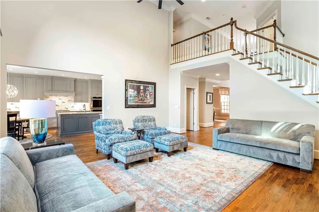 630 Regency Forest Court, Atlanta, Georgia 30342, 5 Bedrooms Bedrooms, ,4 BathroomsBathrooms,Residential,Sold,630 Regency Forest Court,6946600