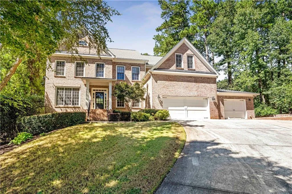 630 Regency Forest Court, Atlanta, Georgia 30342, 5 Bedrooms Bedrooms, ,4 BathroomsBathrooms,Residential,Sold,630 Regency Forest Court,6946600