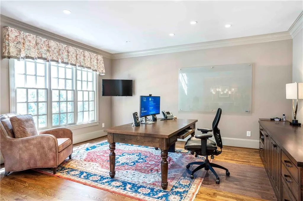 630 Regency Forest Court, Atlanta, Georgia 30342, 5 Bedrooms Bedrooms, ,4 BathroomsBathrooms,Residential,Sold,630 Regency Forest Court,6946600