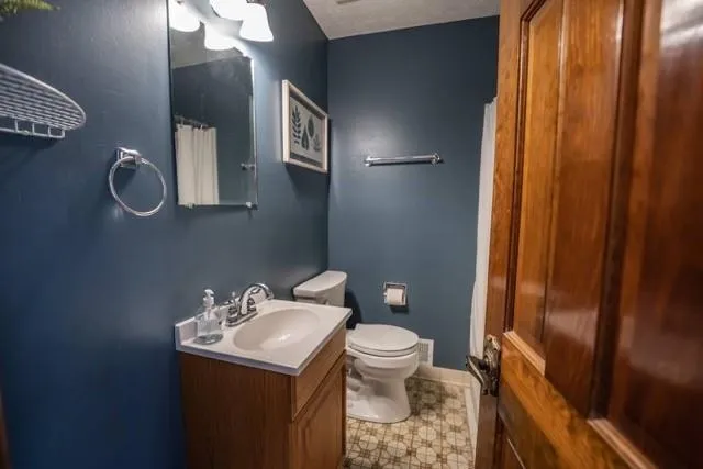 1170