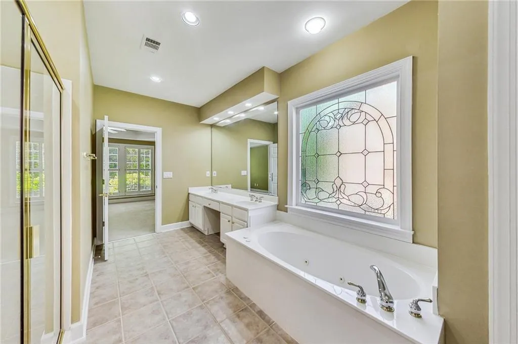 2119 Wrights Mill Circle Ne, Atlanta, Georgia 30324, 3 Bedrooms Bedrooms, ,2 BathroomsBathrooms,Residential,For Sale,2119 Wrights Mill Circle Ne,7568448