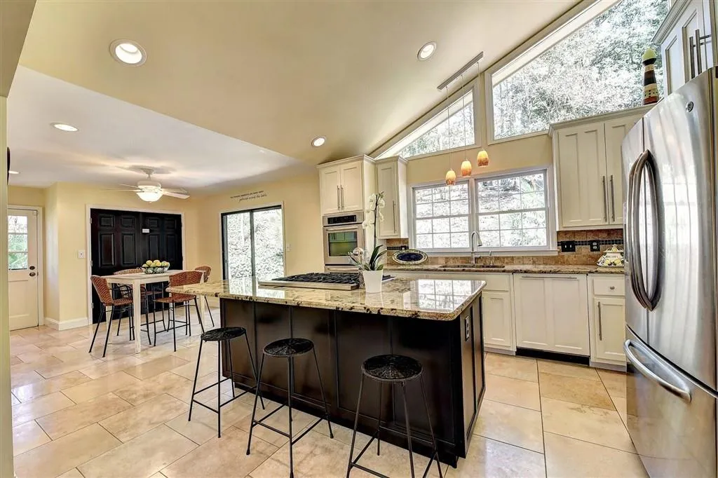 420 Lost Forest Court, Sandy Springs, Georgia 30328, 5 Bedrooms Bedrooms, ,3 BathroomsBathrooms,Residential,Sold,420 Lost Forest Court,6511122