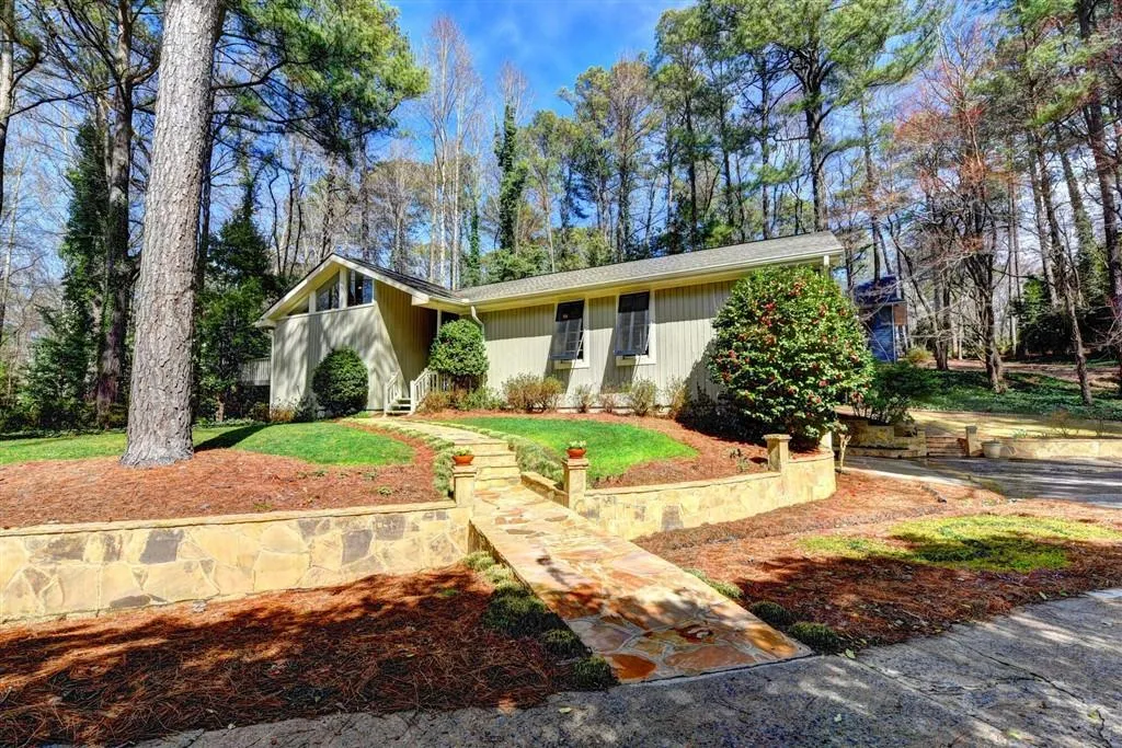 420 Lost Forest Court, Sandy Springs, Georgia 30328, 5 Bedrooms Bedrooms, ,3 BathroomsBathrooms,Residential,Sold,420 Lost Forest Court,6511122