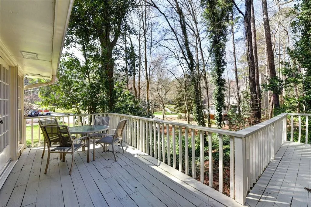 420 Lost Forest Court, Sandy Springs, Georgia 30328, 5 Bedrooms Bedrooms, ,3 BathroomsBathrooms,Residential,Sold,420 Lost Forest Court,6511122