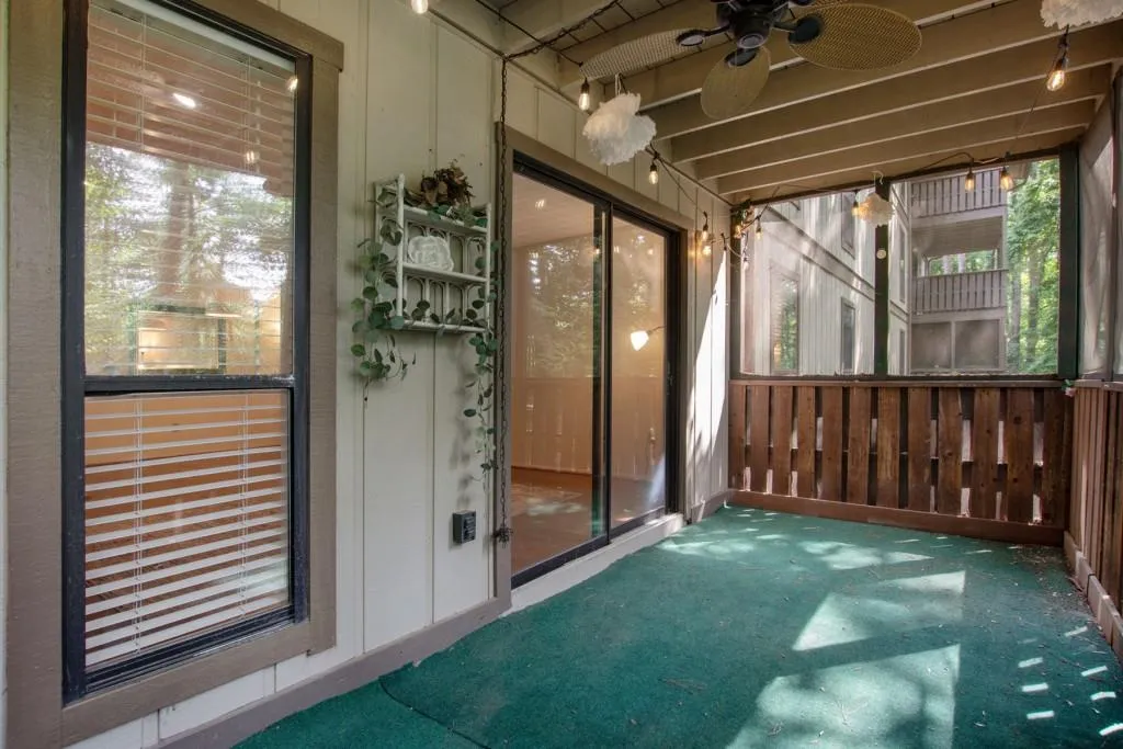 410 Woodcliff Drive, Sandy Springs, Georgia 30350, 2 Bedrooms Bedrooms, ,1 BathroomBathrooms,Residential,Sold,410 Woodcliff Drive,7413645