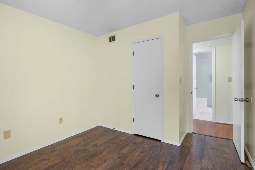 410 Woodcliff Drive, Sandy Springs, Georgia 30350, 2 Bedrooms Bedrooms, ,1 BathroomBathrooms,Residential,Sold,410 Woodcliff Drive,7413645