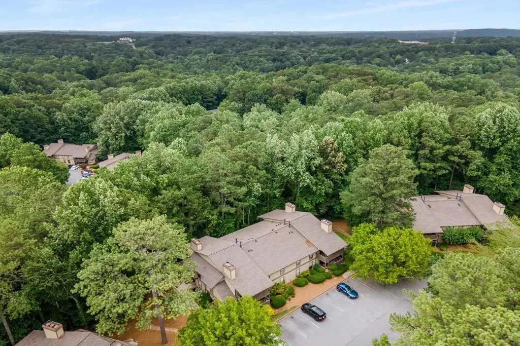 410 Woodcliff Drive, Sandy Springs, Georgia 30350, 2 Bedrooms Bedrooms, ,1 BathroomBathrooms,Residential,Sold,410 Woodcliff Drive,7413645