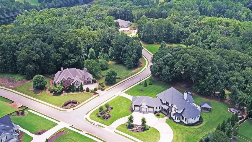 5420 Planting Field Lane, Flowery Branch, Georgia 30542