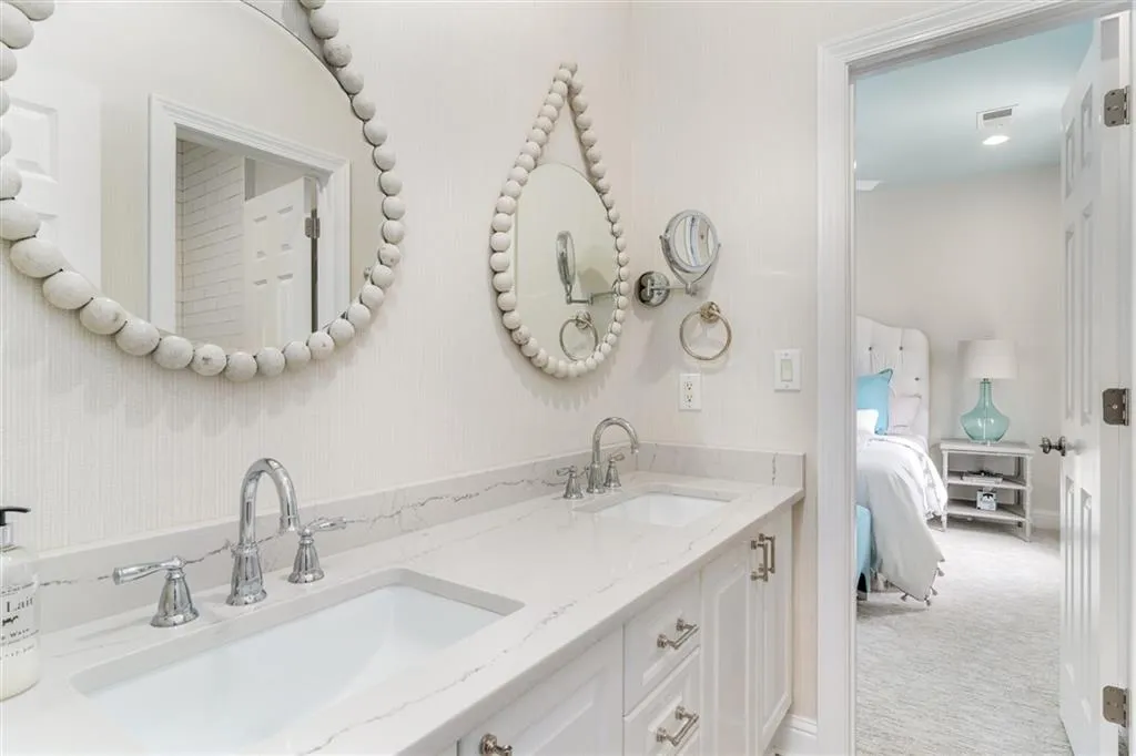 730 Lake Summit Drive, Sandy Springs, Georgia 30342, 5 Bedrooms Bedrooms, ,4 BathroomsBathrooms,Residential,Sold,730 Lake Summit Drive,6599902