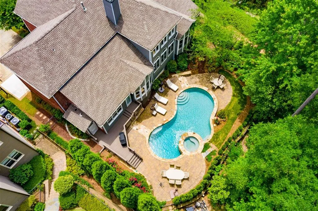 730 Lake Summit Drive, Sandy Springs, Georgia 30342, 5 Bedrooms Bedrooms, ,4 BathroomsBathrooms,Residential,Sold,730 Lake Summit Drive,6599902
