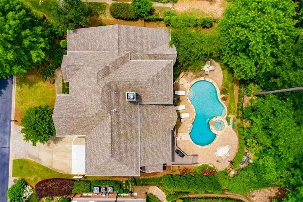 730 Lake Summit Drive, Sandy Springs, Georgia 30342, 5 Bedrooms Bedrooms, ,4 BathroomsBathrooms,Residential,Sold,730 Lake Summit Drive,6599902