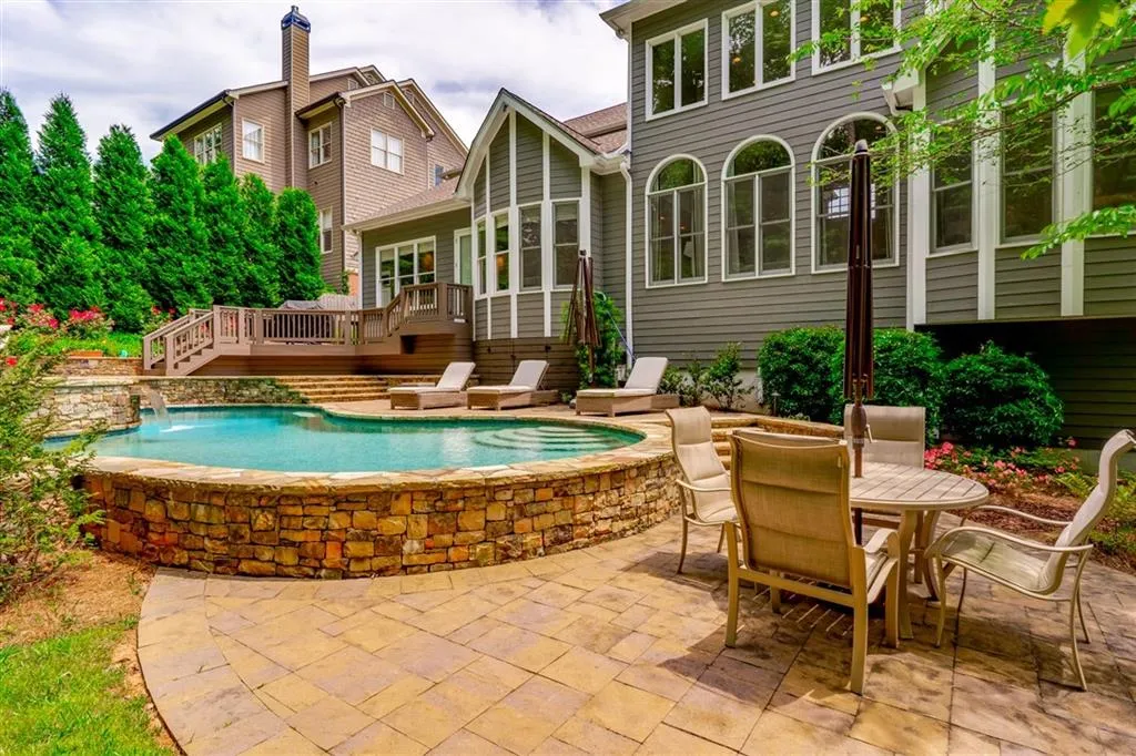 730 Lake Summit Drive, Sandy Springs, Georgia 30342, 5 Bedrooms Bedrooms, ,4 BathroomsBathrooms,Residential,Sold,730 Lake Summit Drive,6599902
