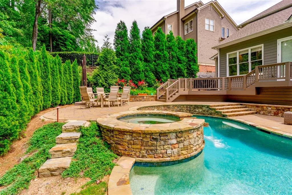 730 Lake Summit Drive, Sandy Springs, Georgia 30342, 5 Bedrooms Bedrooms, ,4 BathroomsBathrooms,Residential,Sold,730 Lake Summit Drive,6599902