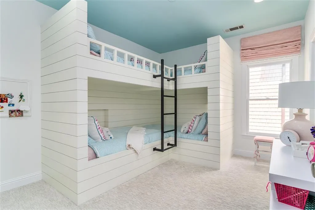 730 Lake Summit Drive, Sandy Springs, Georgia 30342, 5 Bedrooms Bedrooms, ,4 BathroomsBathrooms,Residential,Sold,730 Lake Summit Drive,6599902