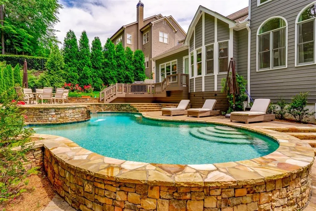 730 Lake Summit Drive, Sandy Springs, Georgia 30342, 5 Bedrooms Bedrooms, ,4 BathroomsBathrooms,Residential,Sold,730 Lake Summit Drive,6599902