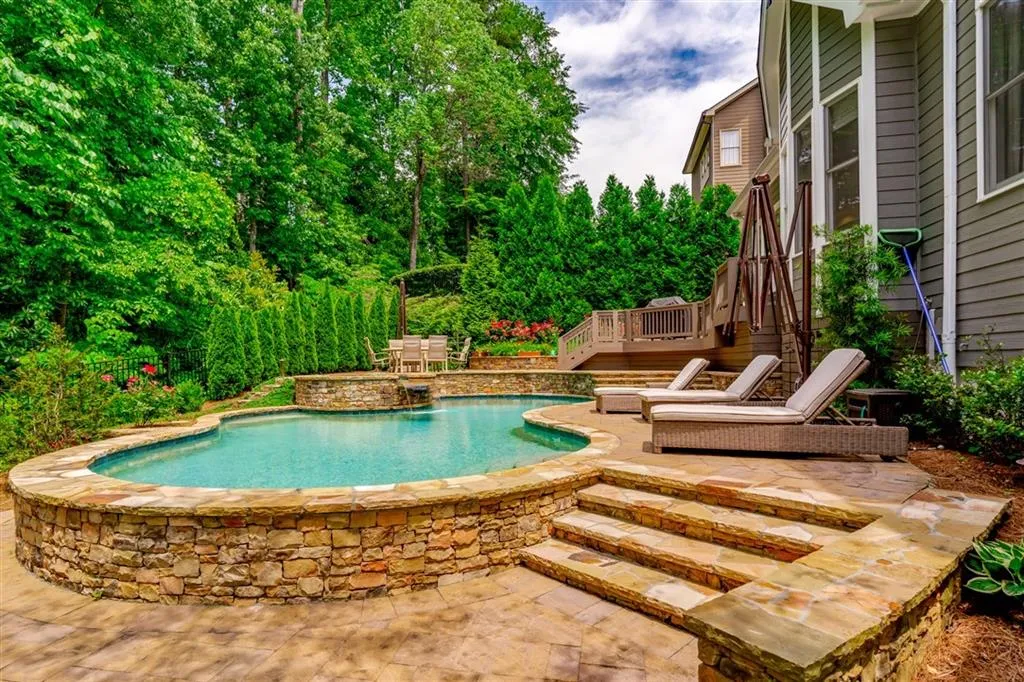 730 Lake Summit Drive, Sandy Springs, Georgia 30342, 5 Bedrooms Bedrooms, ,4 BathroomsBathrooms,Residential,Sold,730 Lake Summit Drive,6599902