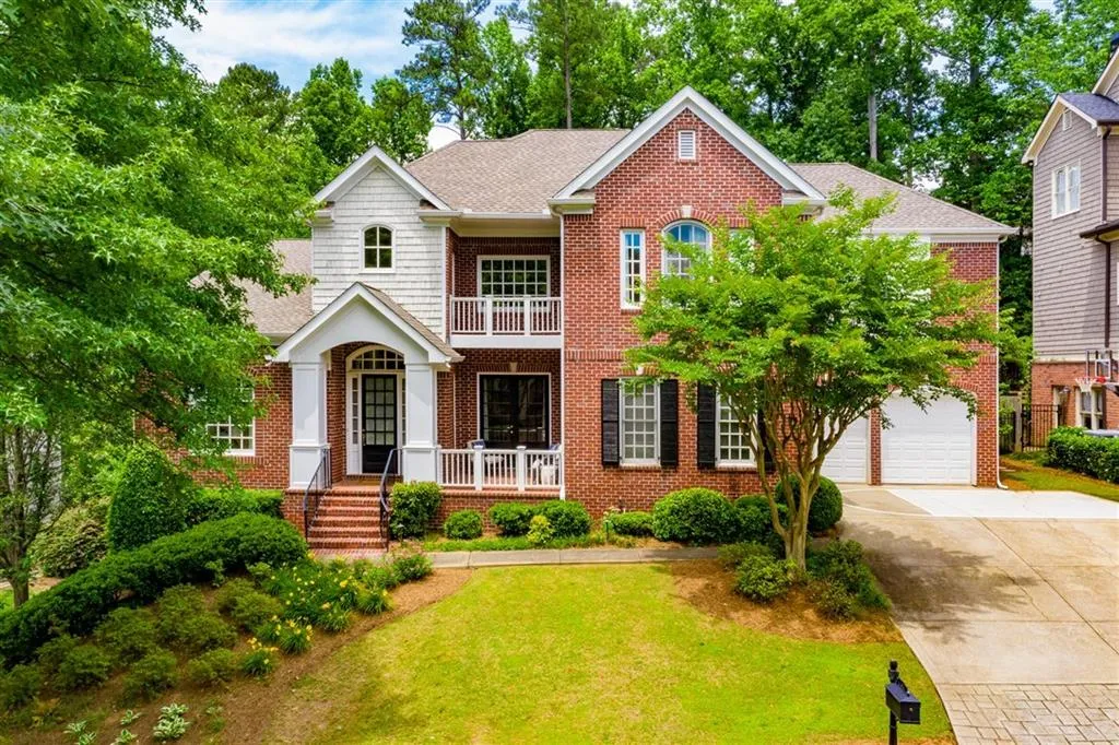 730 Lake Summit Drive, Sandy Springs, Georgia 30342, 5 Bedrooms Bedrooms, ,4 BathroomsBathrooms,Residential,Sold,730 Lake Summit Drive,6599902