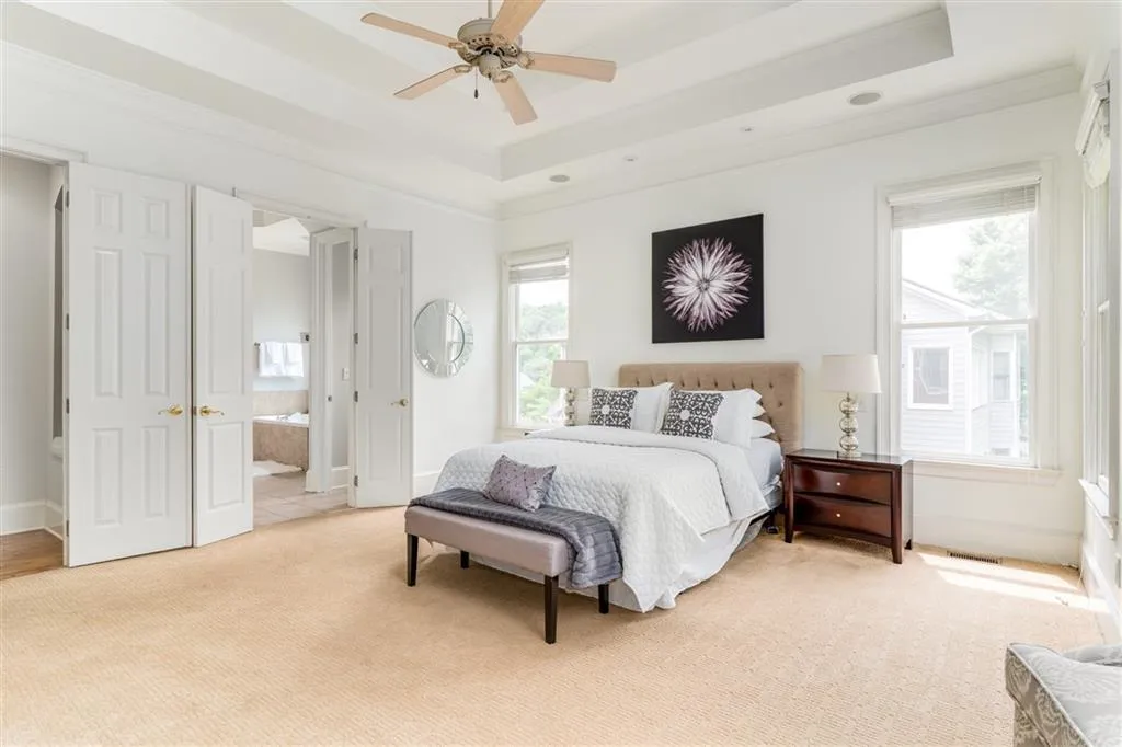 730 Lake Summit Drive, Sandy Springs, Georgia 30342, 5 Bedrooms Bedrooms, ,4 BathroomsBathrooms,Residential,Sold,730 Lake Summit Drive,6599902