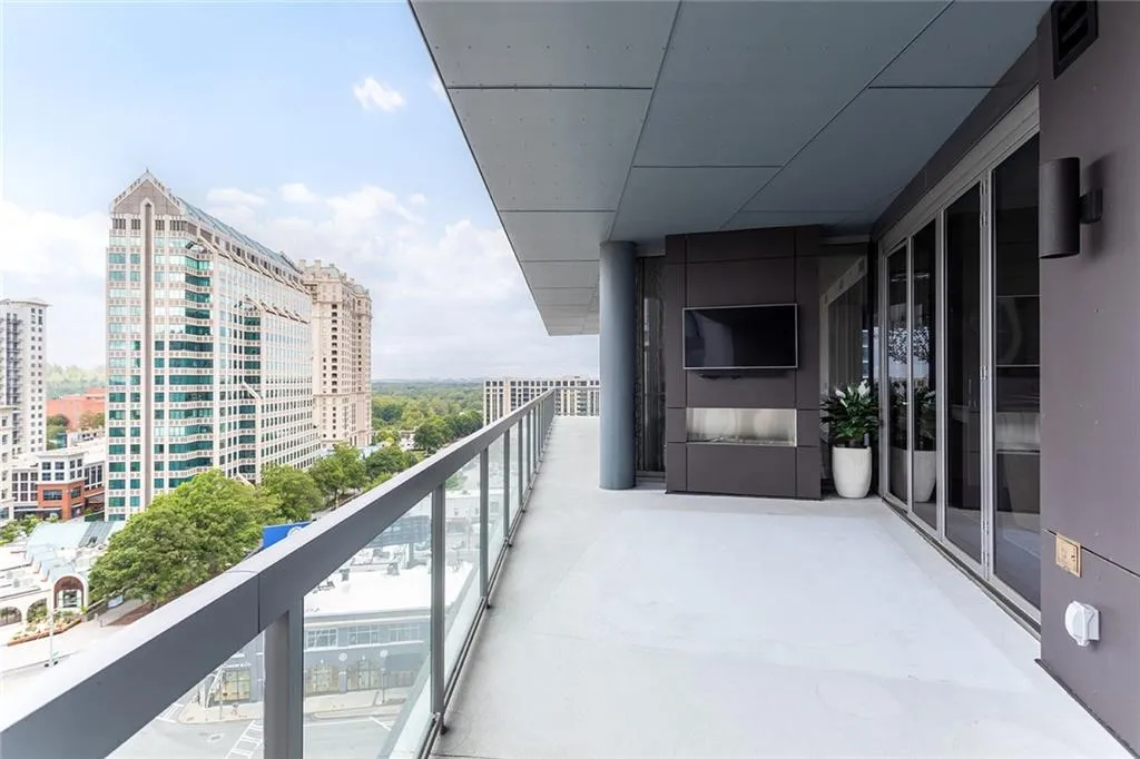 3107 Peachtree Road Ne Unit 1101, Atlanta, Georgia 30305, 3 Bedrooms Bedrooms, ,3 BathroomsBathrooms,Residential,For Sale,3107 Peachtree Road Ne Unit 1101,7658339