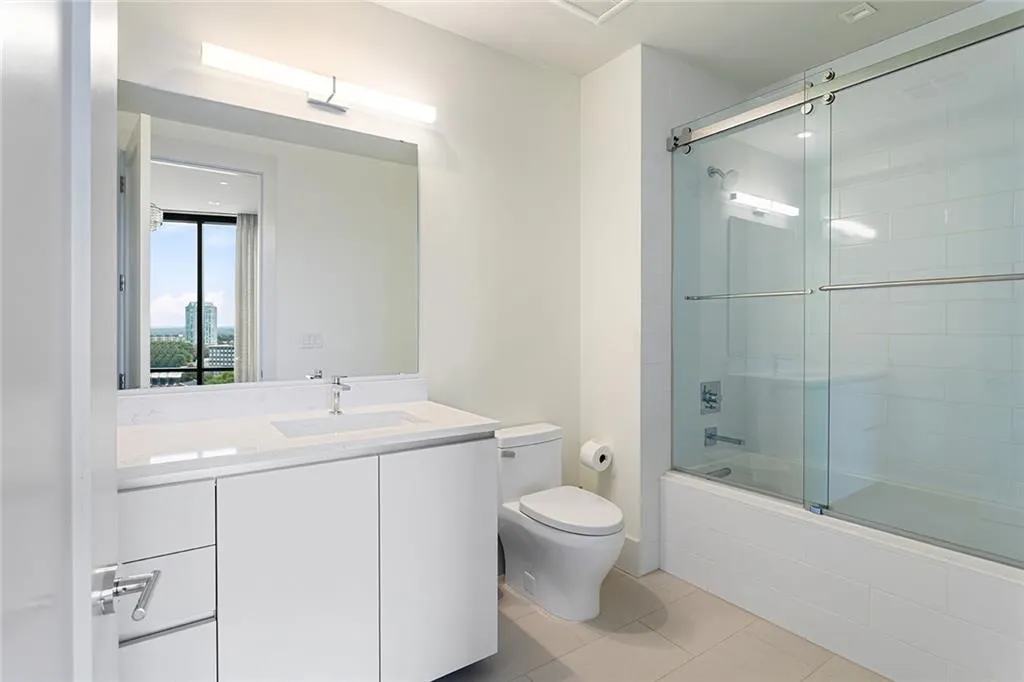 3107 Peachtree Road Ne Unit 1101, Atlanta, Georgia 30305, 3 Bedrooms Bedrooms, ,3 BathroomsBathrooms,Residential,For Sale,3107 Peachtree Road Ne Unit 1101,7658339