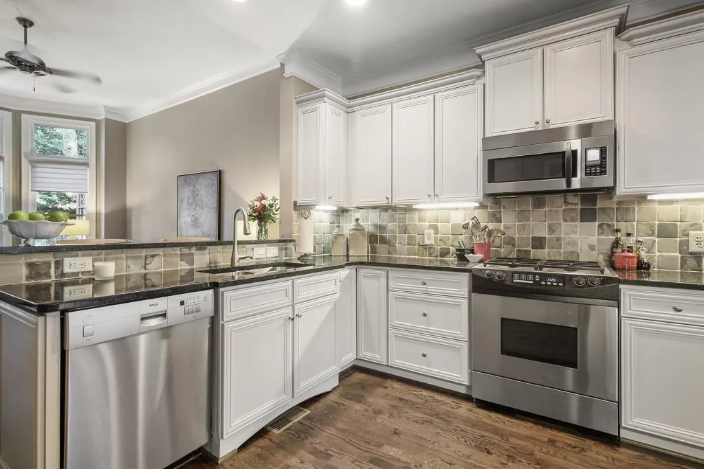 173 Chemin De Vie Unit 173, Sandy Springs, Georgia 30342, 3 Bedrooms Bedrooms, ,3 BathroomsBathrooms,Residential,Sold,173 Chemin De Vie Unit 173,6940968