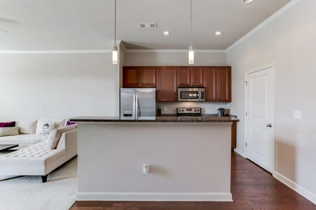 7265 Glisten Avenue Unit 133, Atlanta, Georgia 30328, 1 Bedroom Bedrooms, ,1 BathroomBathrooms,Residential,Sold,7265 Glisten Avenue Unit 133,6088827
