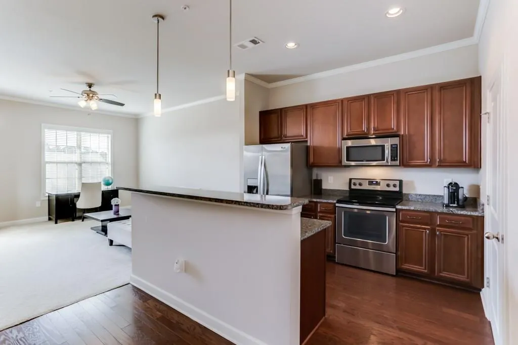 7265 Glisten Avenue Unit 133, Atlanta, Georgia 30328, 1 Bedroom Bedrooms, ,1 BathroomBathrooms,Residential,Sold,7265 Glisten Avenue Unit 133,6088827