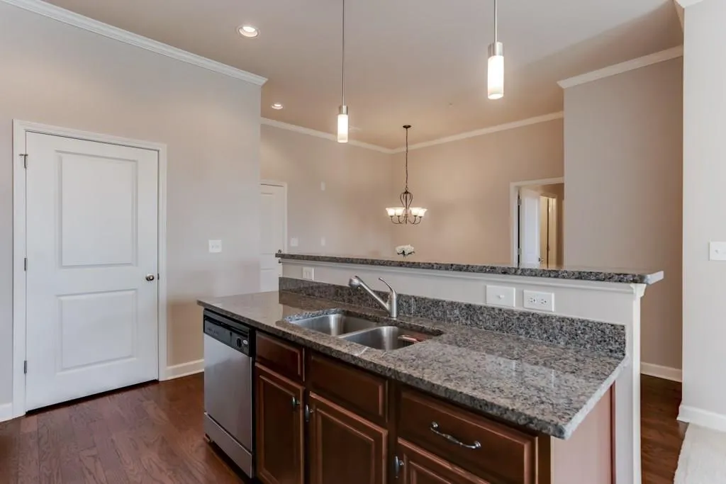 7265 Glisten Avenue Unit 133, Atlanta, Georgia 30328, 1 Bedroom Bedrooms, ,1 BathroomBathrooms,Residential,Sold,7265 Glisten Avenue Unit 133,6088827