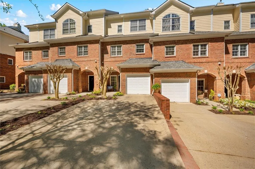 1200 Wing Street Unit 13, Sandy Springs, Georgia 30350, 3 Bedrooms Bedrooms, ,3 BathroomsBathrooms,Residential,Sold,1200 Wing Street Unit 13,7201795