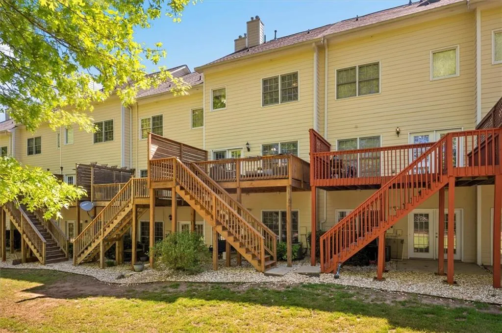 1200 Wing Street Unit 13, Sandy Springs, Georgia 30350, 3 Bedrooms Bedrooms, ,3 BathroomsBathrooms,Residential,Sold,1200 Wing Street Unit 13,7201795