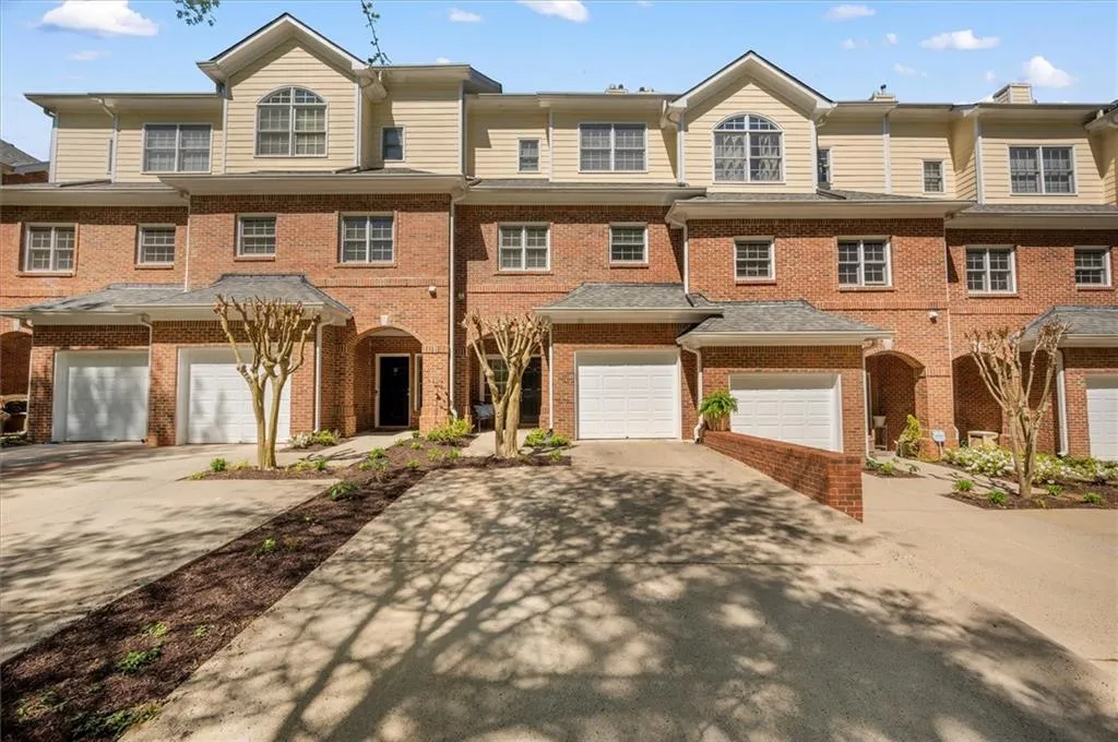 1200 Wing Street Unit 13, Sandy Springs, Georgia 30350, 3 Bedrooms Bedrooms, ,3 BathroomsBathrooms,Residential,Sold,1200 Wing Street Unit 13,7201795