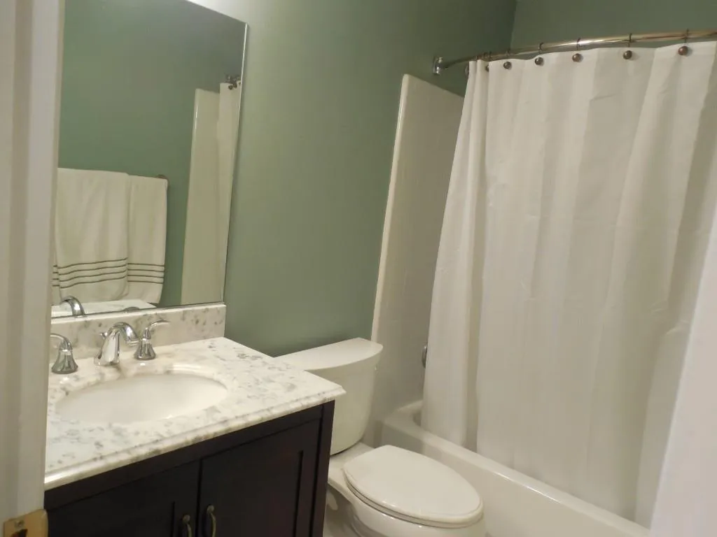 401 Brandywine Circle Unit 401, Sandy Springs, Georgia 30350, 4 Bedrooms Bedrooms, ,3 BathroomsBathrooms,Residential,Sold,401 Brandywine Circle Unit 401,5809951