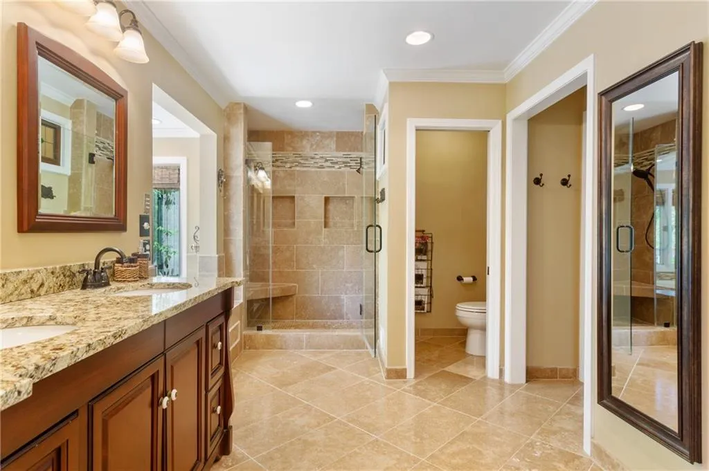 135 Classic Cove, Sandy Springs, Georgia 30350, 5 Bedrooms Bedrooms, ,3 BathroomsBathrooms,Residential,Sold,135 Classic Cove,7031757