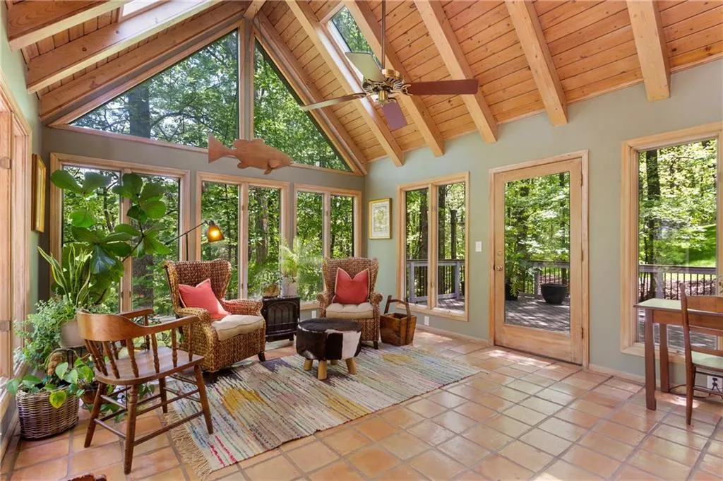 135 Classic Cove, Sandy Springs, Georgia 30350, 5 Bedrooms Bedrooms, ,3 BathroomsBathrooms,Residential,Sold,135 Classic Cove,7031757