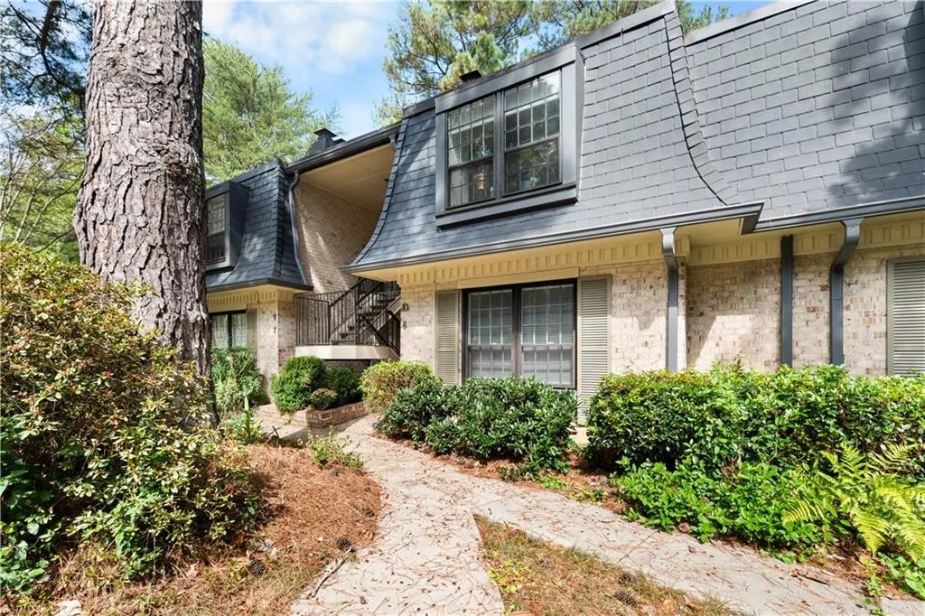 8 Cantey Place Nw, Atlanta, Georgia 30327, 2 Bedrooms Bedrooms, 0 ,2 BathroomsBathrooms,Residential,For Sale,8 Cantey Place Nw,7747559