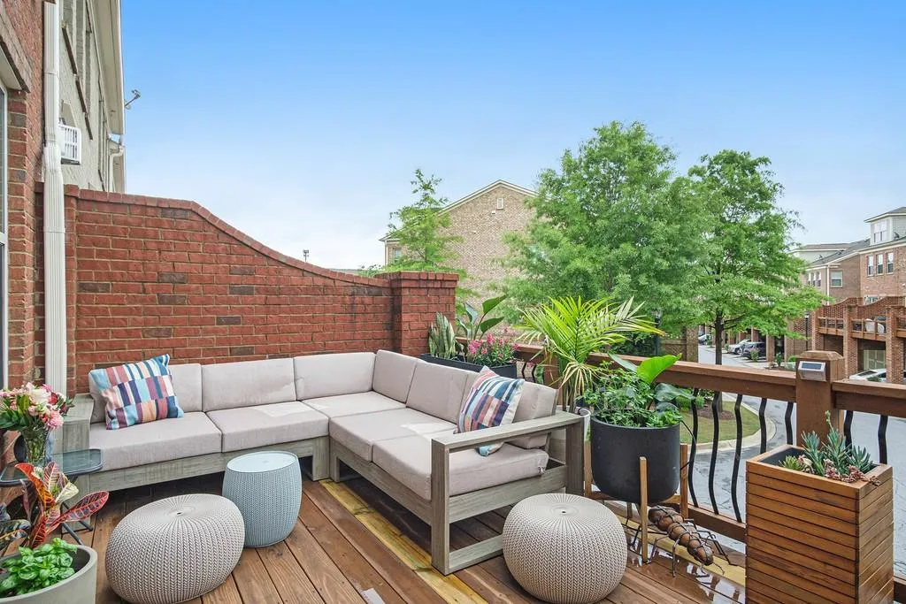 459 Alderwood Street, Sandy Springs, Georgia 30328, 3 Bedrooms Bedrooms, ,3 BathroomsBathrooms,Residential,Sold,459 Alderwood Street,6879144