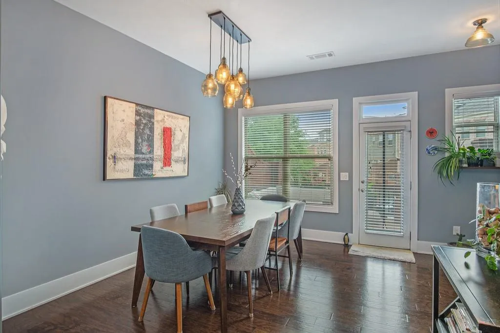 459 Alderwood Street, Sandy Springs, Georgia 30328, 3 Bedrooms Bedrooms, ,3 BathroomsBathrooms,Residential,Sold,459 Alderwood Street,6879144