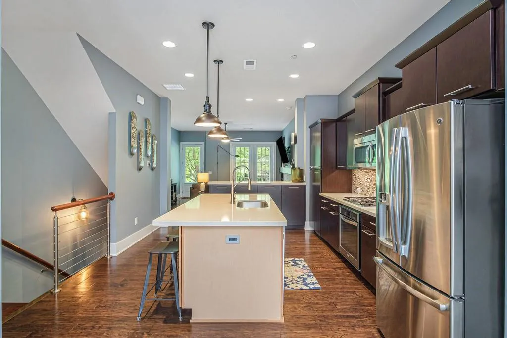 459 Alderwood Street, Sandy Springs, Georgia 30328, 3 Bedrooms Bedrooms, ,3 BathroomsBathrooms,Residential,Sold,459 Alderwood Street,6879144