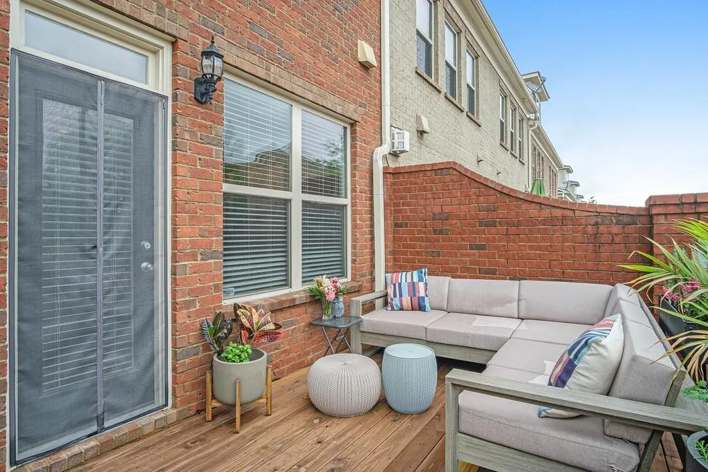 459 Alderwood Street, Sandy Springs, Georgia 30328, 3 Bedrooms Bedrooms, ,3 BathroomsBathrooms,Residential,Sold,459 Alderwood Street,6879144