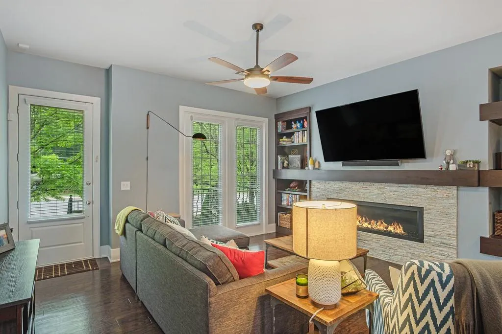 459 Alderwood Street, Sandy Springs, Georgia 30328, 3 Bedrooms Bedrooms, ,3 BathroomsBathrooms,Residential,Sold,459 Alderwood Street,6879144