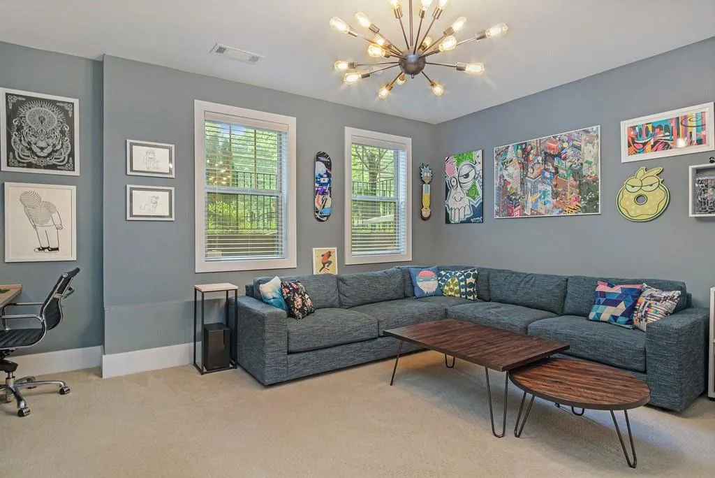 459 Alderwood Street, Sandy Springs, Georgia 30328, 3 Bedrooms Bedrooms, ,3 BathroomsBathrooms,Residential,Sold,459 Alderwood Street,6879144