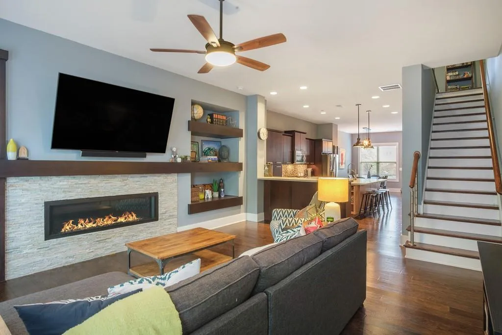 459 Alderwood Street, Sandy Springs, Georgia 30328, 3 Bedrooms Bedrooms, ,3 BathroomsBathrooms,Residential,Sold,459 Alderwood Street,6879144