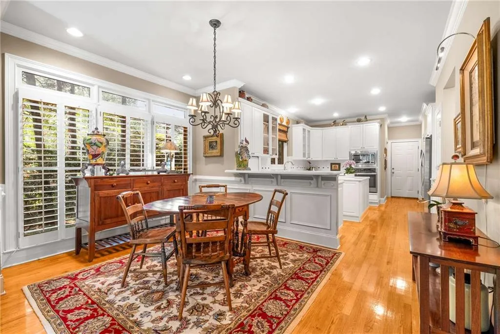 Breakfast area connects the kitchen and the family room